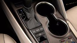 Популярные Toyota и Lexus теряют репутацию. Владельцы подали коллективный иск, жалуясь на перегрев, преждевременное переключение и дорогостоящий ремонт