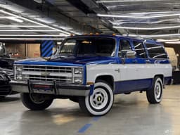 Легендарный Chevrolet Suburban, который получил звезду на «Аллее славы», продают в России — недорого