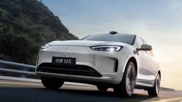 То что надо для наших дорог: неубиваемый автомобиль Aito M5 получил подвеску и кузов, которые отлично выдерживают удары