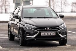 Глава АвтоВАЗа пересел с Lada X-Cross 5 на новое авто: «президентский» российский седан Lada Aura попал на фото