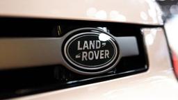Преемник Range Rover Velar получился очень большим