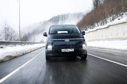 V6 3,5 л на 249 л.с., автомат, вместимость и комфорт, прямиком из Южной Кореи. В России начали продавать Hyundai Staria 2025