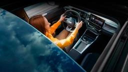 Первый большой кроссовер Dacia гораздо дешевле Kia Sportage и Toyota RAV4 вызвал ажиотаж: за Bigster уже выстроилась многотысячная очередь