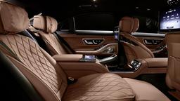 В продажу поступил Mercedes-Benz S680 Guard 4Matic с 6,0-литровым V12 — неубиваемый премиальный седан за 180 млн рублей
