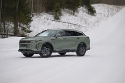 В России снижены цены на Exeed RX и Exeed VX — падение достигает 350 тыс. рублей