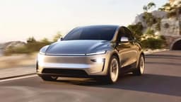 В Россию начали поставлять полноприводные кроссоверы Tesla Model Y 2025, объявлены цены