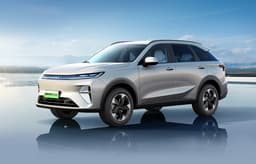Экономичный Haval F8 второго поколения оценили в Китае в 138,8 тыс. юаней (1,64 млн рублей). Это конкурент Geely Monjaro