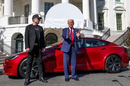 Американцы и европейцы избавляются от Tesla на фоне скандалов вокруг Маска, лояльность к бренду оказалась под вопросом