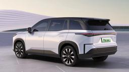 Очень дешёвая Toyota класса RAV4 вызвала ажиотаж и обрушила систему приёма предзаказов: за час оформлено более 10 000 заказов за bZ3X в Китае