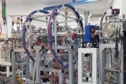 Солнечные выбросы под микроскопом: эксперимент с ионами азота уточнил влияние корональных выбросов на геомагнитные бури