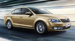 Skoda Octavia с простым мотором и 6-ступенчатым «автоматом» подешевела в России — теперь от 2,3 млн рублей