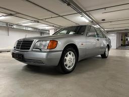 Легендарный «шестисотый» Mercedes-Benz продают в Москве: дорого, но пробег всего 29 тыс. км