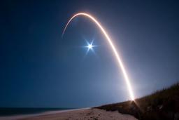Илон Маск заявил, что SpaceX установила исторический рекорд по запускам и посадкам одной ракеты Falcon 9