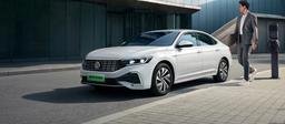 Представлен дешёвый Volkswagen Passat 2025