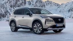 Nissan X-Trail подешевел в России: машины в наличии — от 3,45 млн рублей (на 200 тыс. рублей дешевле, чем месяц назад)