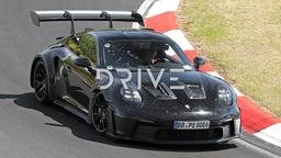Самый мощный гибридный Porsche 911 GT2 RS замечен на Нюрбургринге