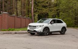 Honda HR-V в новом образе доступны в России с 3-летней гарантией. Но без гарантии за эти деньги можно купить две такие же Honda Vezel