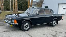 В Германии выставили на продажу редкую «Волгу» КГБ с 5,5-литровым мотором V8, без пробега