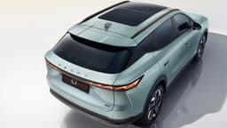 Конкурент Haval F7 и Geely Atlas с полным приводом и официальной гарантией: в России начались продажи Omoda C7