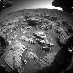 Марсианские «вафли» или гигантские соты: Curiosity запечатлел новые необычные геологические образования