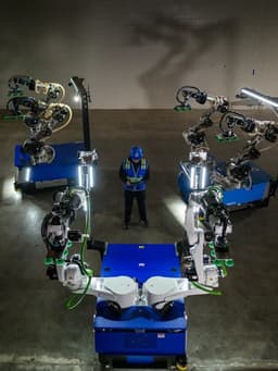 Dexterity и Kawasaki запускают массовое производство робота Mech на базе ИИ