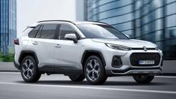 Совершенно новый Toyota RAV4 2026 превратится в Suzuki Across нового поколения: это будет полноприводный кроссовер с мощностью около 300 л.с.