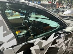 Новейшая Mazda со 100-дюймовым дисплеем, которая «взорвала» перегретый рынок. За кроссовером Mazda EZ-60 выстроилась очередь из 20 000 человек