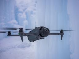 Представлен DJI Mavic 4 Pro: флагманский дрон получил тройную 100-мегапиксельную камеру Hasselblad с записью видео 6К и увеличенную батарею на 51 минуту полета