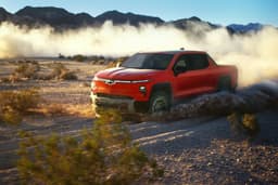 Chevrolet анонсировала электропикап Silverado EV Trail Boss 2026 с запасом хода 769 км