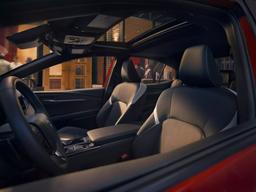 Новейшая Toyota Camry 2026 расходует всего 5 л на 100 км даже с полным приводом