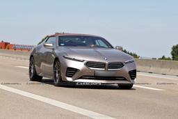 Новый BMW с акульим носом и V8 от M8 Competition показали вживую