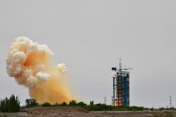 Китай провёл девятый космический запуск за месяц с секретным спутником Shijian-26