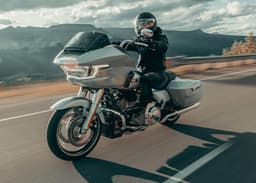 Несмотря на сложности, россияне не отказались от мотоциклов BMW и Harley Davidson. Они входят в топ-5 самых популярных мотобрендов в своей категории