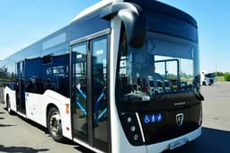 КамАЗ впервые показал автобус с российским 9-ступенчатым «автоматом» от Aurus