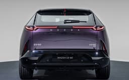 Новейшая Mazda «взорвала» перегретый рынок. Многотысячная очередь выстроилась за кроссовером Mazda EZ-60 в Китае