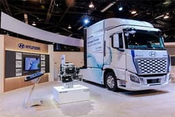 Водородный гигант XCIENT Fuel Cell от Hyundai выходит на американский рынок, обещая чистые перевозки и новую эру логистики