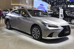 Представлен Lexus ES 200 Taiwan Special Edition с самым простым мотором как у Toyota Camry