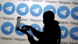 Россиянам рассказали о новой схеме кражи денег с банковских карт: через ботов Telegram