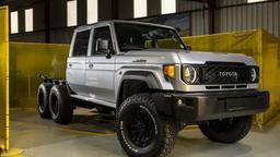 Крутой внедорожник Land Cruiser стал ещё круче: «новому старому» Land Cruiser 79 добавили третий мост и два дополнительных колеса