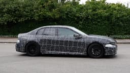 «Акулий» нос и более классический дизайн. Новую «тройку» BMW iM3 показали вживую