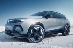 Opel запускает электромобили: первый полноприводный Grandland Electric AWD