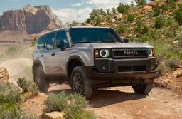 Toyota Land Cruiser Prado 250 сильно подешевел в России: машина с 2,4-литровым турбомотором под заказ уже от 7 млн рублей вместо 11 млн в начале февраля