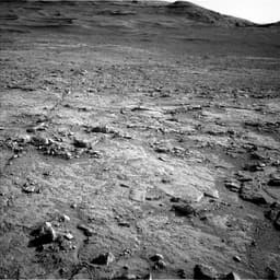 Марсоход Curiosity добрался до «Уюни» и исследует загадочные структуры «боксворк»