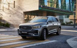 Названа самая популярная «параллельная» иномарка в России за всё время: Geely Monjaro превзошел Toyota RAV4 и даже Toyota Camry