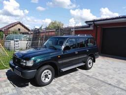 Будто вчера с конвейера: в России продают 30-летний Toyota Land Cruiser 80 с пробегом всего 1400 км