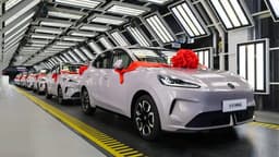 Полутвердотельная аккумуляторная батарея с большим запасом хода. Совершенно новый MG4 запущен в производство