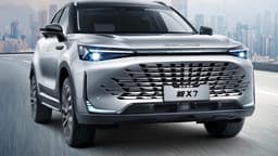 Выпускаемый в России кроссовер устарел: представлен BAIC X7 2025