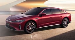 По цене Toyota Camry, но на голову выше в плане техники и оснащения. Стартовали продажи Chery Fulwin A9L: 639 л.с., 2500 км на баке бензина и полный привод – от 19,5 тыс. долларов