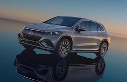 Роскошные Mercedes-Benz, которые никому не нужны. Компания распродает топовые седаны и внедорожники EQE и EQS со скидками в 15 тыс. долларов