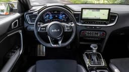 В Россию едет партия Kia Ceed 2025: цены уже известны